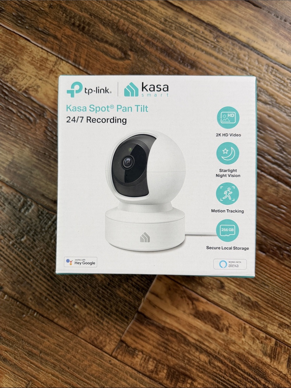 TP-Link Kasa Spot Pan Tilt White Camera